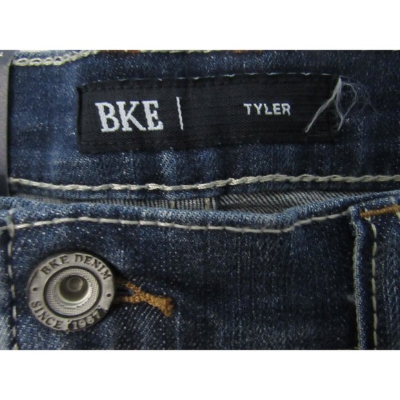 BKE Men Jeans Size 36 X36 Blue Tyler Midrise Relaxed Fit Mid Rise Faded Denim - Picture 3 of 5
